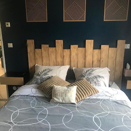 Chambre A 11 Minutes Du Parc Asterix เปลญี ภายนอก รูปภาพ